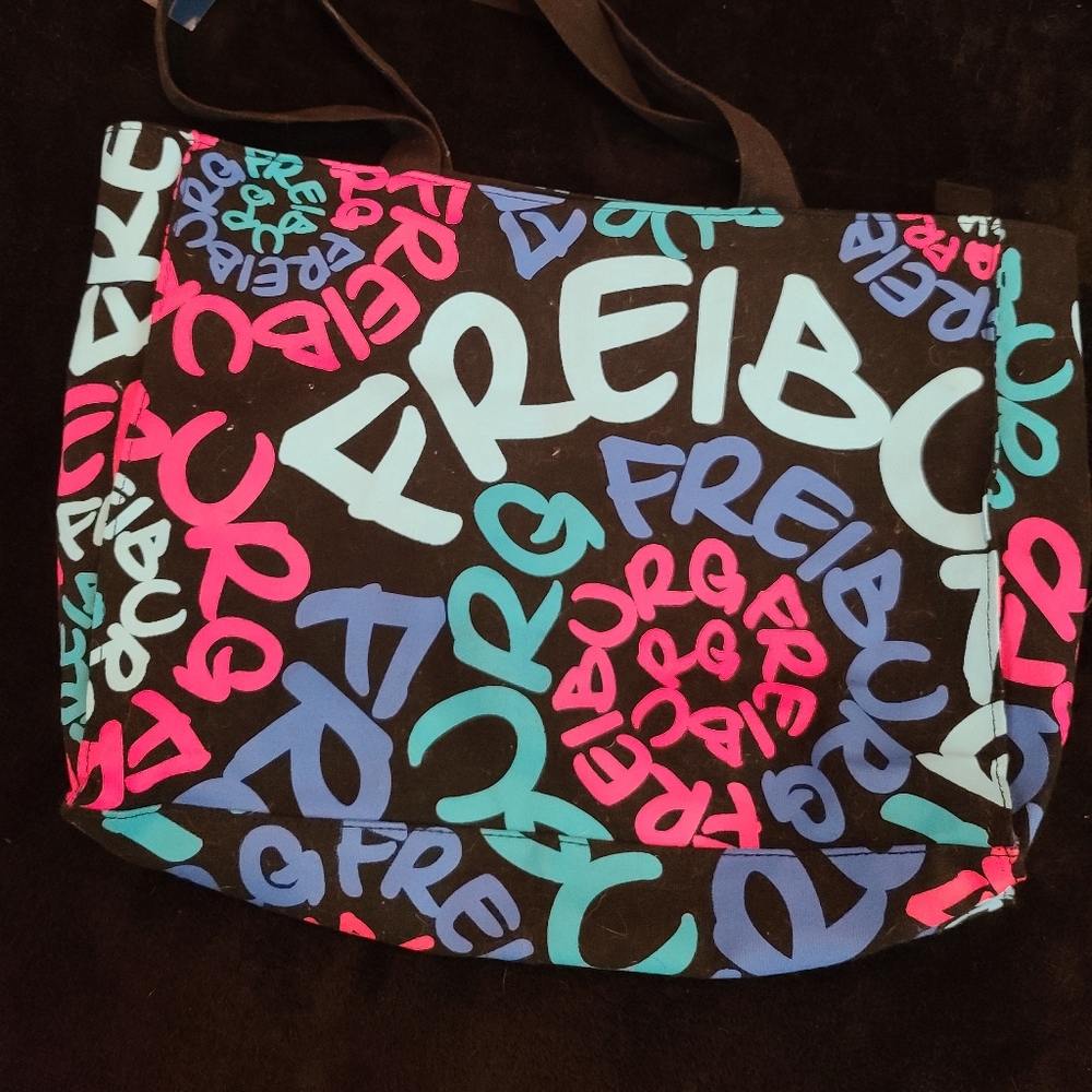 NWT Robin Ruth zippered tote bag